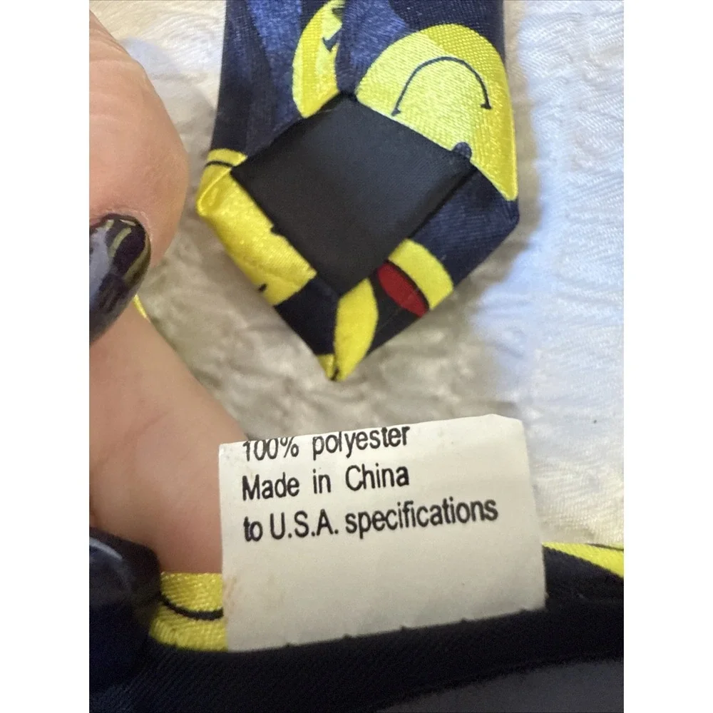 Roberto Cellini  Mens Tie Black/Yellow Variety Of Emoji Faces Funny Joke Happy
